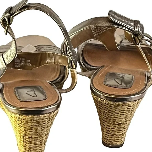 Clarks Wedge Sandals - Picture 6 of 8